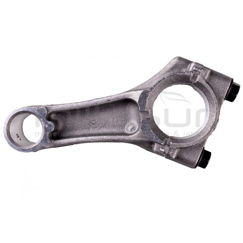 Biela motor t675
